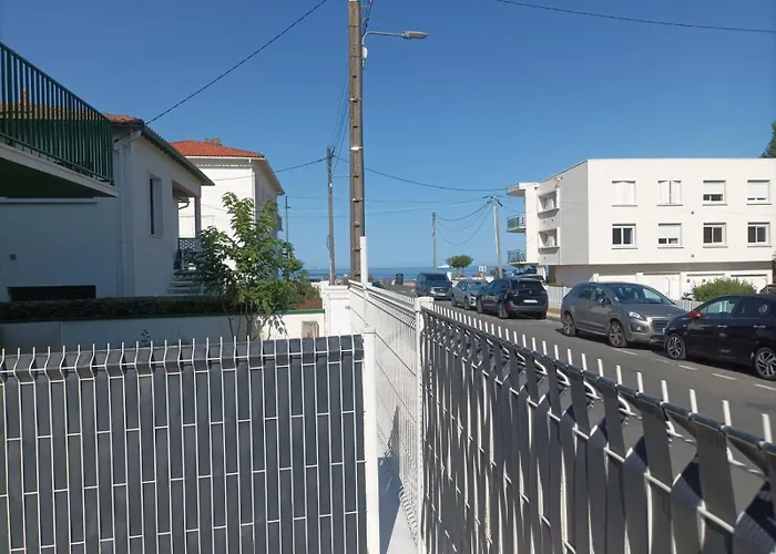 Plain Pied Proche De La